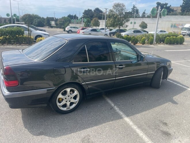 Mercedes C 250 d 1996, 380,000 km - 2.5 л - Bakı