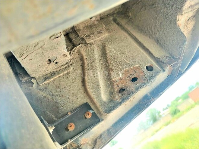Ford Transit-9