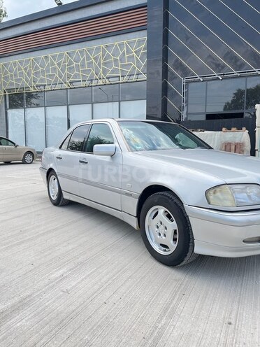 Mercedes C 200 1997, 357,000 km - 2.0 л - Salyan