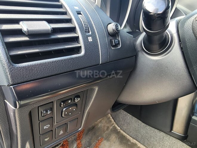 Toyota Land Cruiser Prado-6