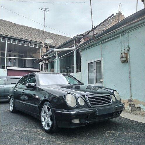 Mercedes E 240 1998, 306,000 km - 2.4 l - Gəncə