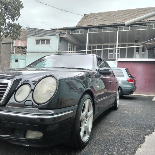 Mercedes E 240 1998, 306,000 km - 2.4 l - Gəncə