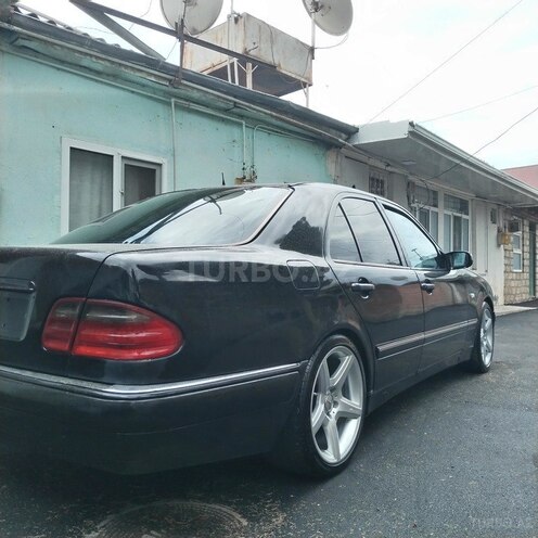 Mercedes E 240 1998, 306,000 km - 2.4 l - Gəncə