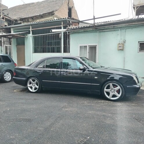 Mercedes E 240 1998, 306,000 km - 2.4 l - Gəncə