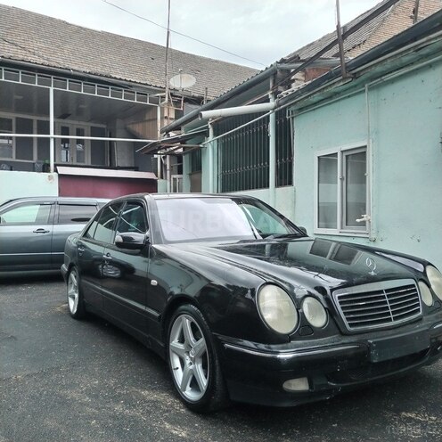 Mercedes E 240 1998, 306,000 km - 2.4 l - Gəncə