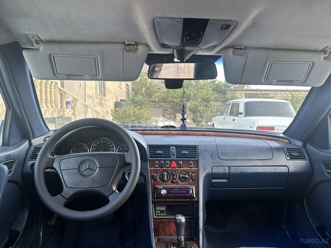 Mercedes C 220 1998, 279,000 km - 2.2 l - Bakı