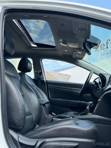 Hyundai Elantra 2016, 108,000 km - 2.0 l - Bakı