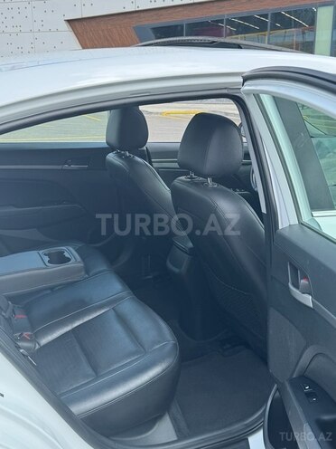 Hyundai Elantra 2016, 108,000 km - 2.0 l - Bakı