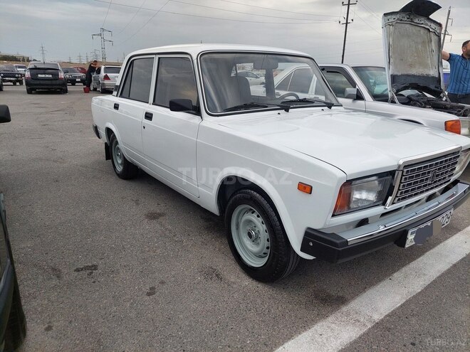LADA (VAZ) 2107-5