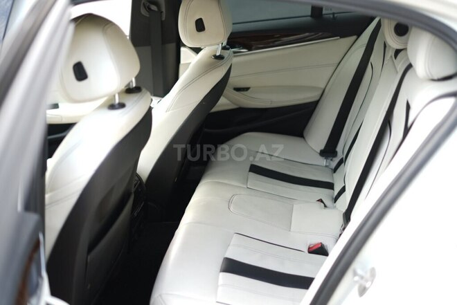 BMW 530-6