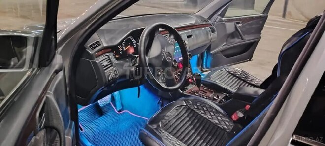 Mercedes E 220 d 2000, 407,000 km - 2.2 l - Bakı
