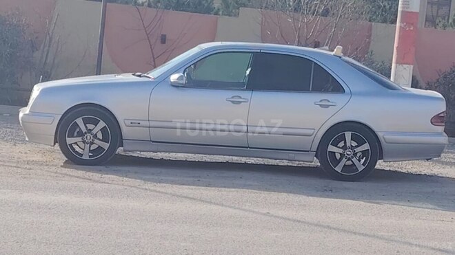 Mercedes E 220 d 2000, 407,000 km - 2.2 l - Bakı