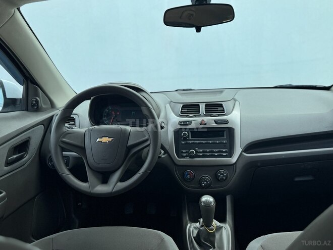 Chevrolet Cobalt-12