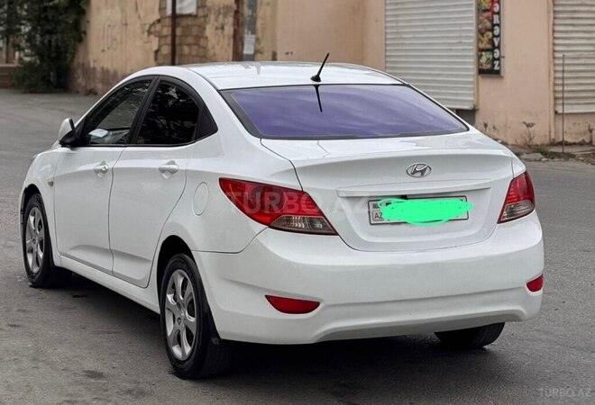 Hyundai Accent 2013, 280,000 km - 1.6 l - Bakı