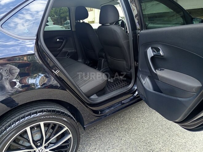 Volkswagen Polo 2019, 116,700 km - 1.6 l - Bakı