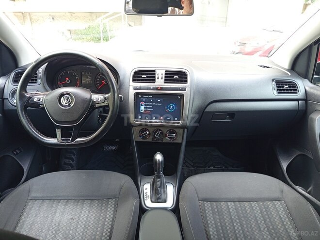 Volkswagen Polo 2019, 116,700 km - 1.6 l - Bakı