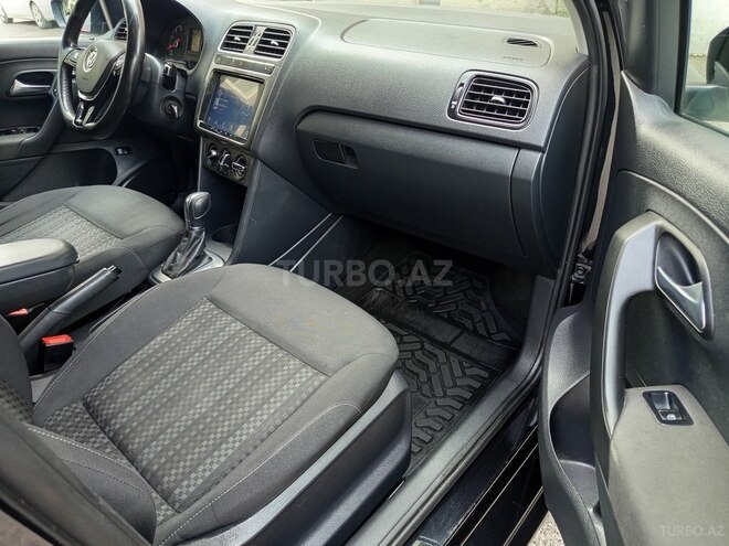 Volkswagen Polo 2019, 116,700 km - 1.6 l - Bakı