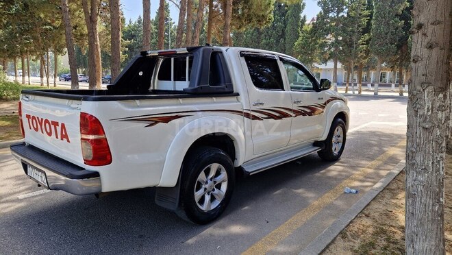 Toyota Hilux 2012, 212,000 km - 2.5 l - Bakı