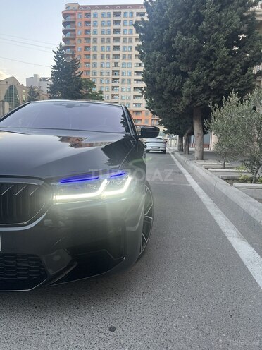 BMW 530-13