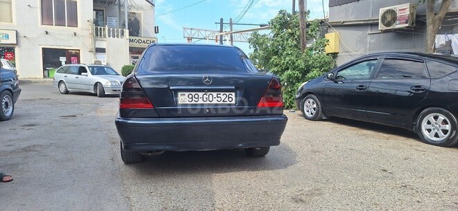 Mercedes C 220 2000, 588,443 km - 2.2 l - Bakı