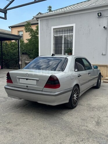 Mercedes C 280 2000, 480,000 km - 2.8 l - Bakı