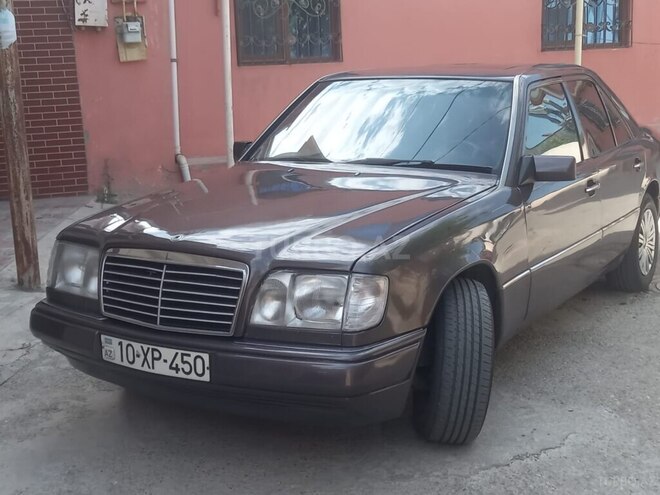 Mercedes E 250 1991, 365,214 km - 2.5 l - Bakı