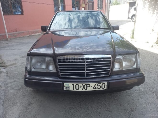 Mercedes E 250 1991, 365,214 km - 2.5 l - Bakı