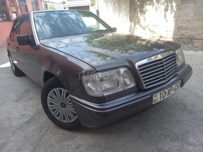 Mercedes E 250 1991, 365,214 km - 2.5 l - Bakı