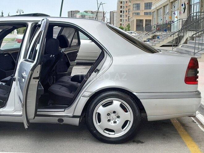 Mercedes C 250 d 1995, 395,214 km - 2.5 l - Sumqayıt