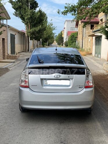 Toyota Prius-2