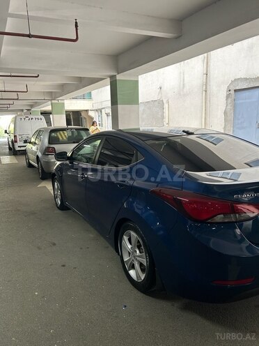 Hyundai Elantra 2015, 240,187 km - 1.8 l - Bakı