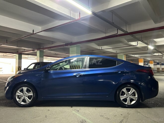 Hyundai Elantra 2015, 240,187 km - 1.8 l - Bakı