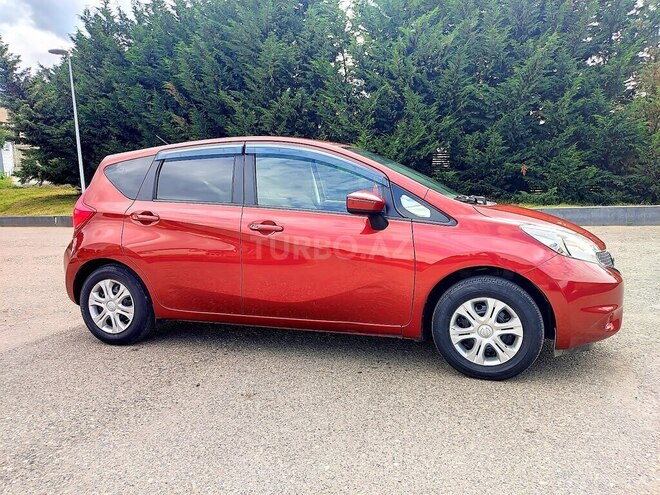 Nissan Note 2015, 70,000 km - 1.2 l - Quba