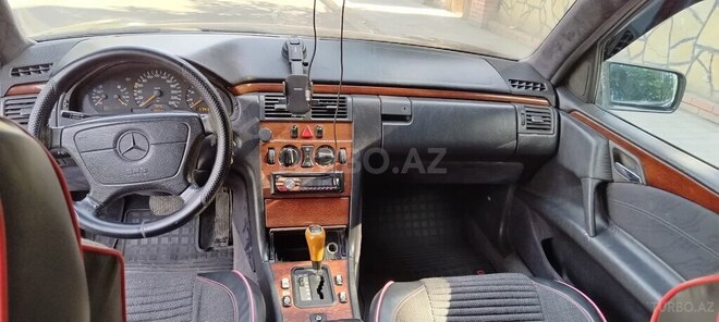 Mercedes E 230 1996, 342,312 km - 2.3 l - Ağstafa