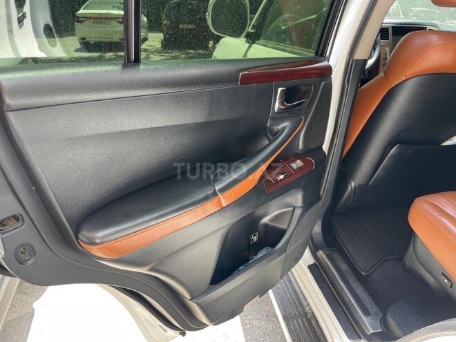 Lexus LX 570-10