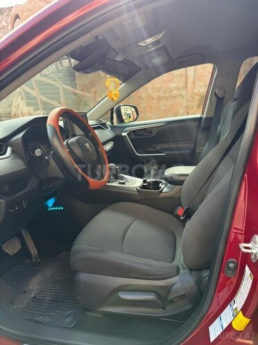 Toyota RAV4-4