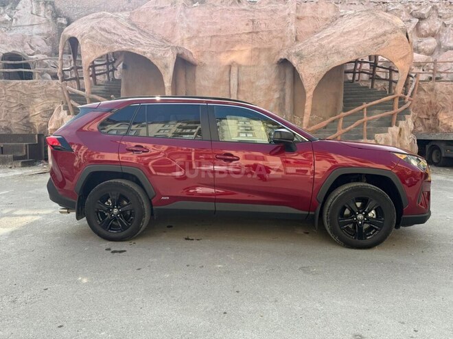 Toyota RAV4-10