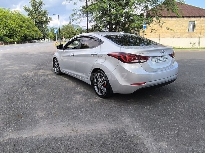 Hyundai Elantra 2015, 191,512 km - 1.8 л - Zaqatala