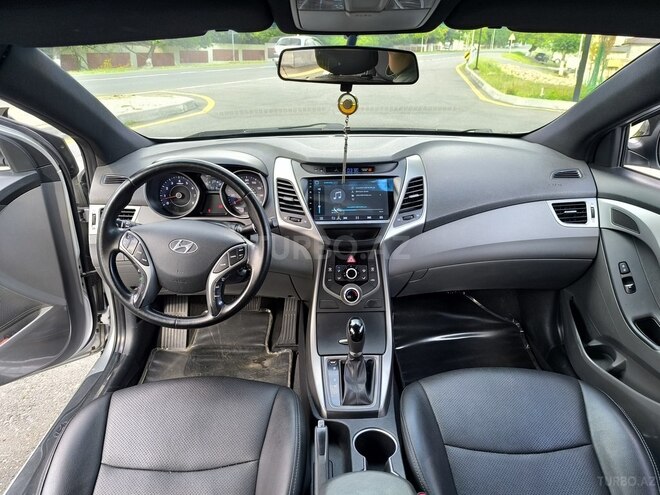 Hyundai Elantra 2015, 191,512 km - 1.8 л - Zaqatala