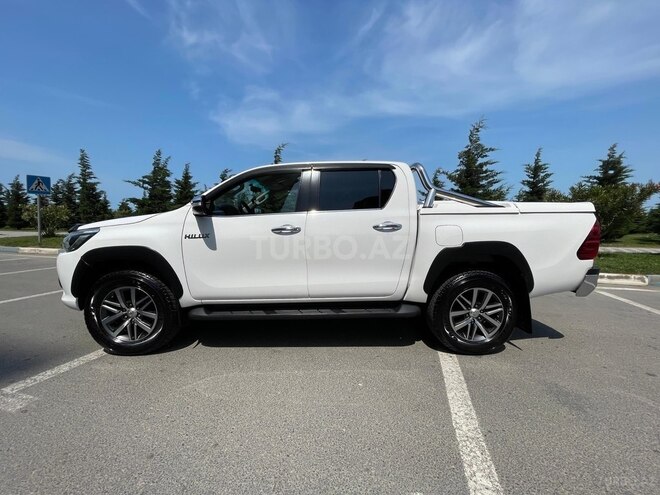 Toyota Hilux 2019, 125,000 km - 2.8 l - Bakı