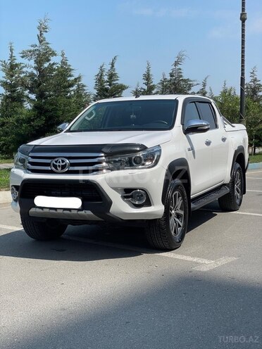 Toyota Hilux 2019, 125,000 km - 2.8 l - Bakı