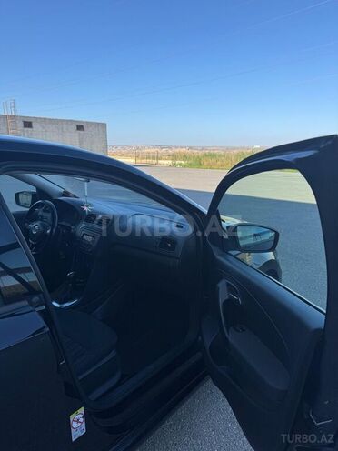 Volkswagen Polo 2017, 175,000 km - 1.6 l - Bakı