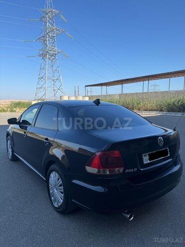 Volkswagen Polo 2017, 175,000 km - 1.6 l - Bakı