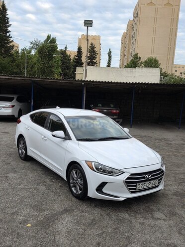 Hyundai Avante-8