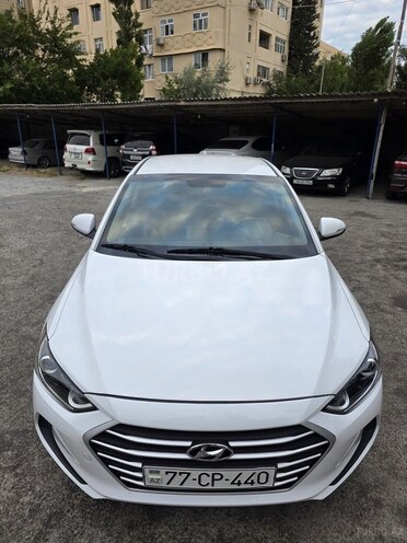 Hyundai Avante-2
