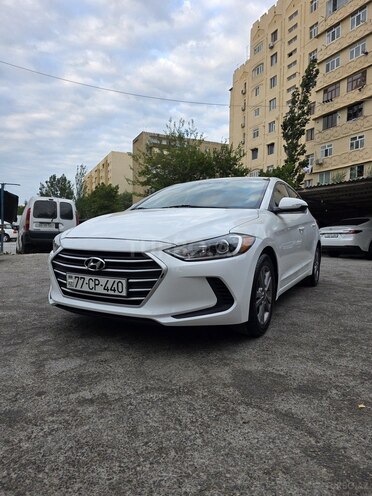 Hyundai Avante-3