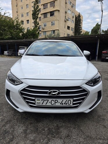 Hyundai Avante-9