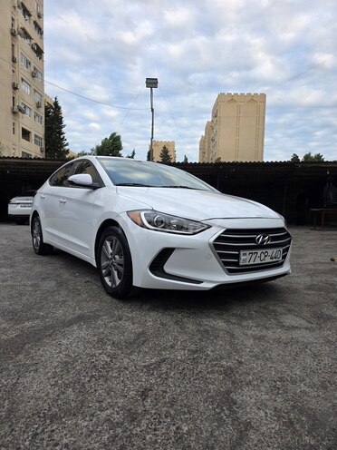 Hyundai Avante-4