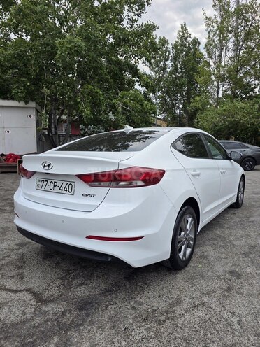 Hyundai Avante-10