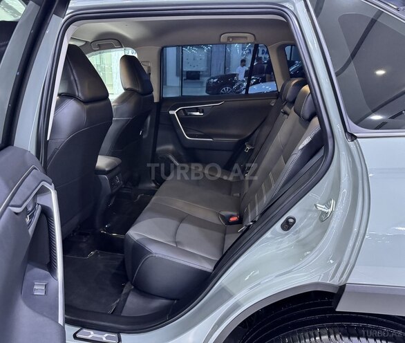 Toyota RAV4 2022, 28,600 km - 2.0 л - Bakı